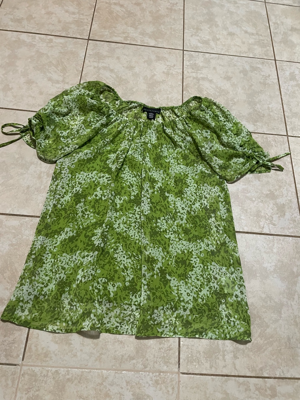 Green Apostrophe Blouse